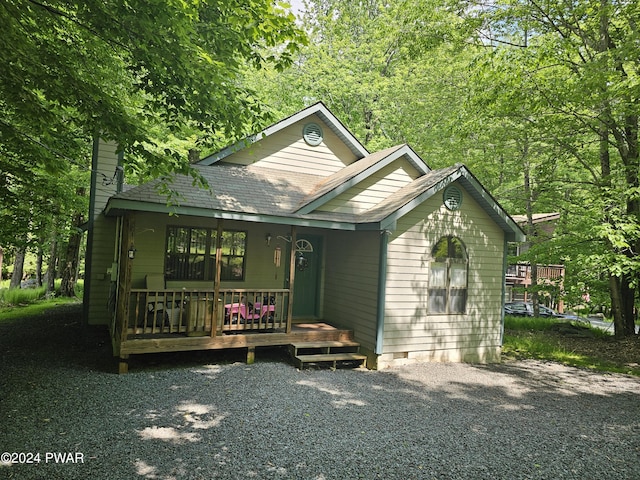 view of front facade featuring covered porch