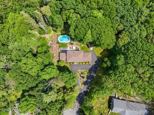 3043 Hemlock Rd, Stroudsburg, PA 18360 - aerial view of property and surrounding area with a pool area