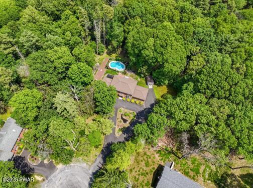 3043 Hemlock Rd, Stroudsburg, PA 18360 - aerial view of a heavily wooded area