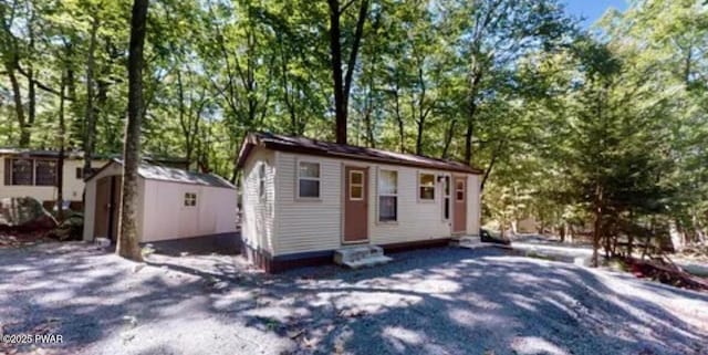 1103 Beaver Ln, Shohola, PA 18458