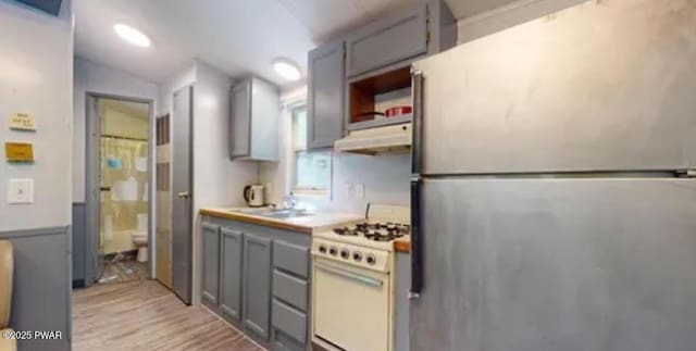 1103 Beaver Ln, Shohola, PA 18458