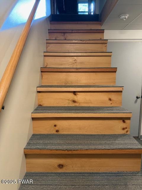 1030 Evergreen Dr, Lake Ariel, PA 18436 - view of stairway