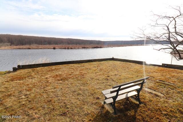 129 W Shore Dr, Hawley, PA 18428 - photo 1