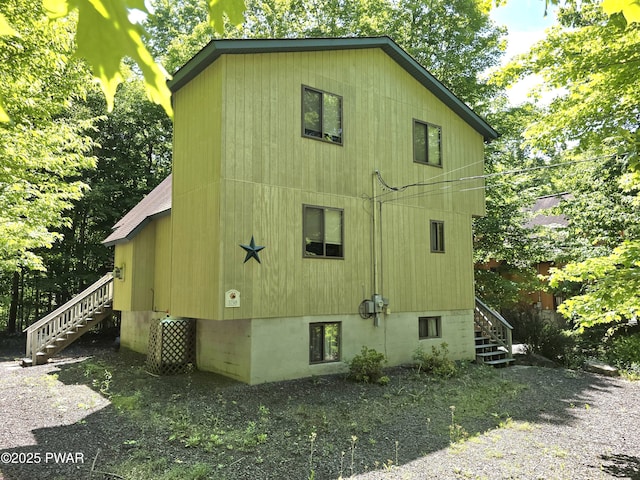 22 Thornwood Ter, Lake Ariel, PA 18436 - view of side of property with stairs