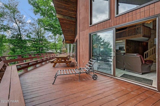 518 Lakeview Dr E, Lake Ariel, PA 18436 - view of wooden terrace