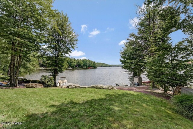 518 Lakeview Dr E, Lake Ariel, PA 18436 - water view