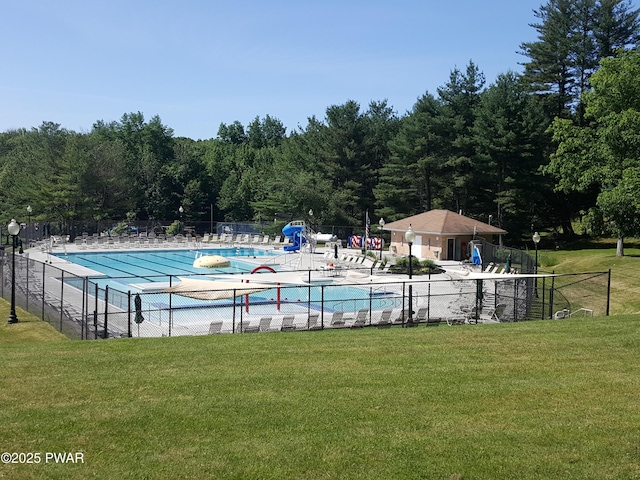 138 Laurel Cir, Hawley, PA 18428