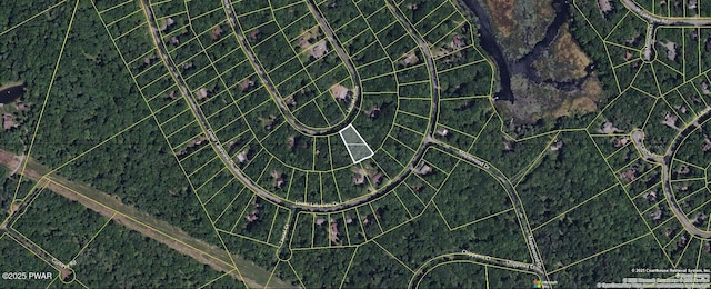 138 Laurel Cir, Hawley, PA 18428