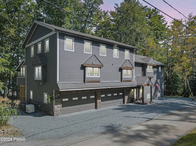 view of front facade featuring a garage