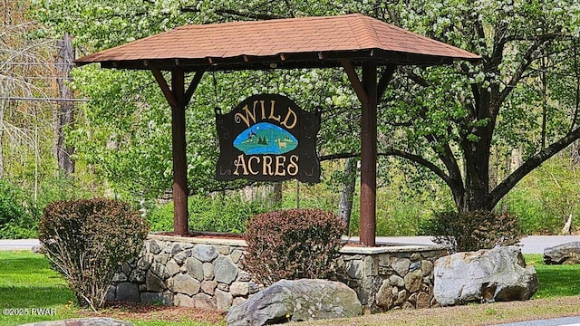 122 Westfall Dr, Dingmans Ferry, PA 18328 - view of community sign