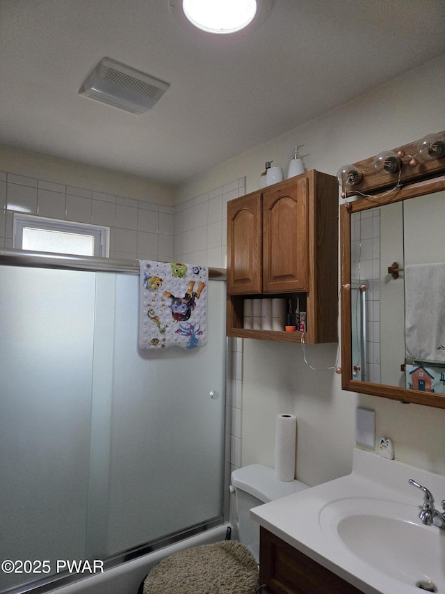 100 Saddlebrook Ln, Lords Valley, PA 18428 - full bath with a shower with shower door and vanity