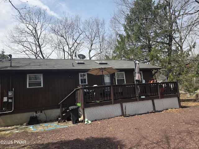 100 Saddlebrook Ln, Lords Valley, PA 18428 - back of house featuring a deck