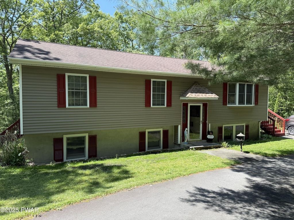 177 Meadow Ridge Acres Rd, Milford, PA 18337 - photo 1