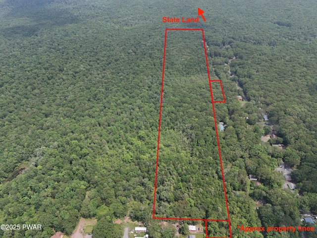 142 E Balsam Rd, Greentown, PA 18426