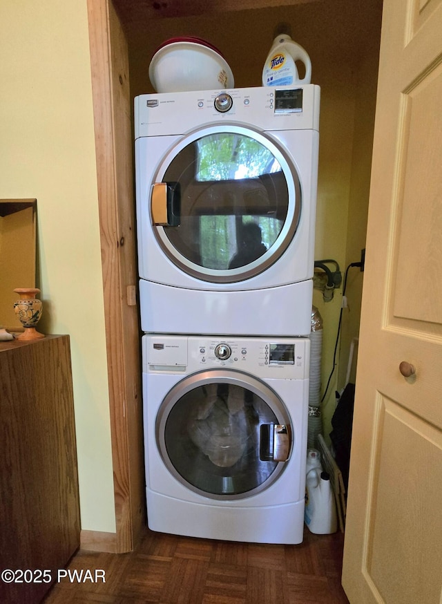 113 Widgeon Ln, Lords Valley, PA 18428 - washroom with estacked washer and dryer