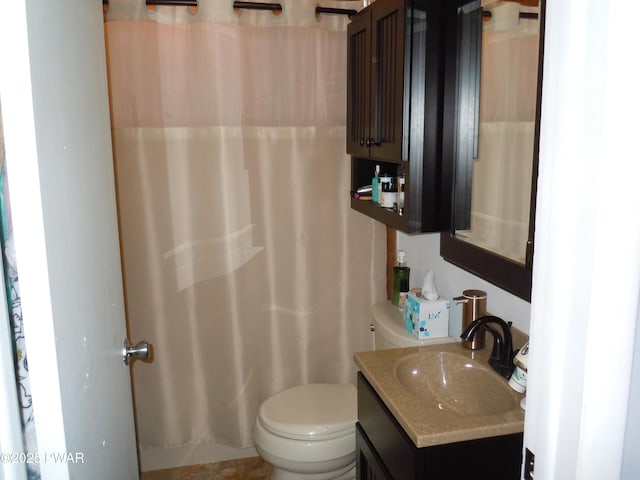 59 Tobyhanna Rd, Gouldsboro, PA 18424 - full bathroom with vanity and curtained shower