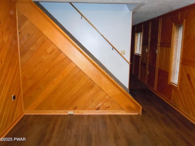 59 Tobyhanna Rd, Gouldsboro, PA 18424 - detailed view of wood walls and wood finished floors