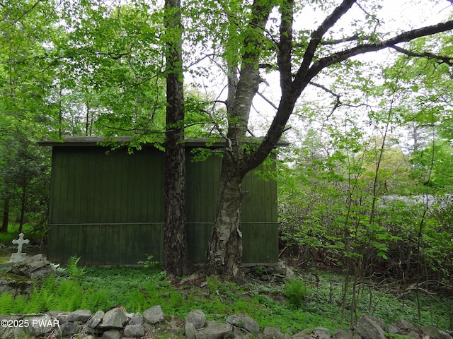 58 Branch Rd, Greentown, PA 18426 - view of side of property