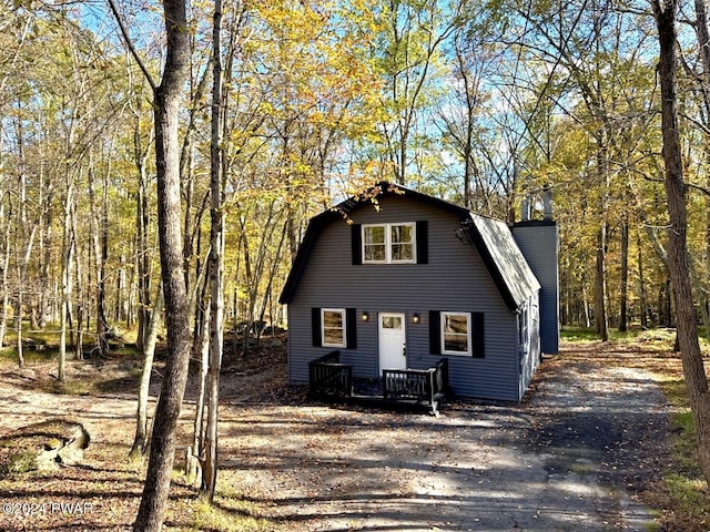 view of front of property