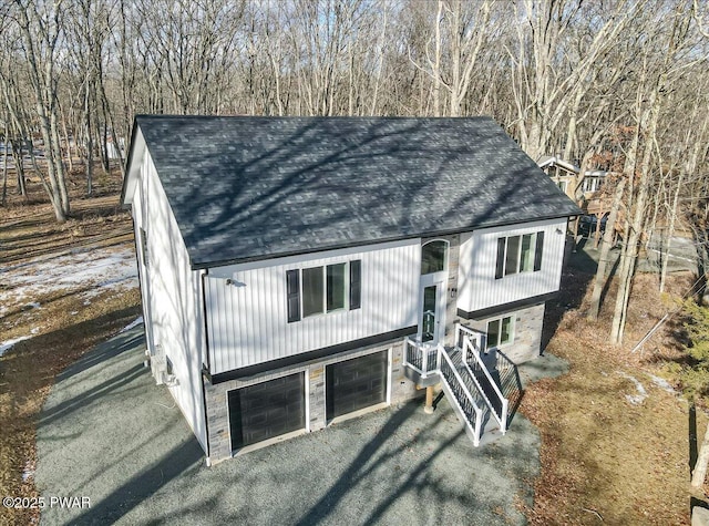 view of front of house featuring a garage