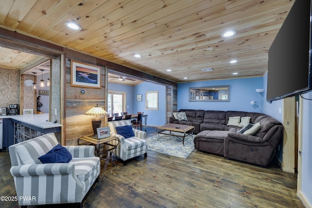 390 Lakeshore Dr, Lakeville, PA 18438 - photo 14