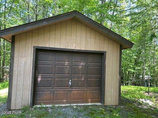 94 Cedarwood Ter, Lake Ariel, PA 18436 - view of detached garage