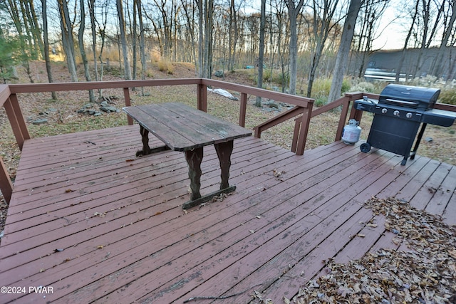 150 N Lake Dr, Dingmans Ferry, PA 18328 - deck with a grill
