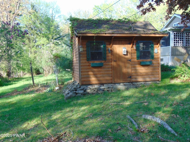 105 Leonard Ln, Paupack, PA 18451 - view of outbuilding with an outbuilding