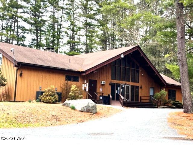 Covered Bridge Dr, Hawley, PA 18428