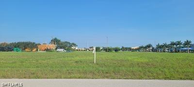 Listing photo 3 for 1150 SW 4th Ter, Cape Coral FL 33991