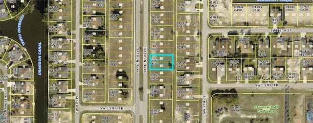 Listing photo 2 for 1307 Skyline Blvd, Cape Coral FL 33991