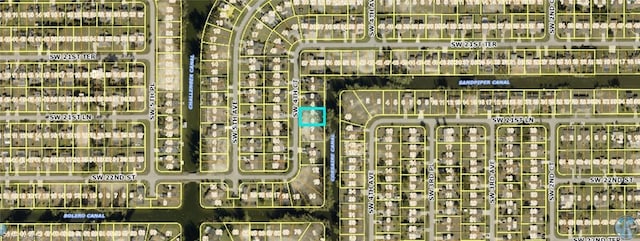 Listing photo 2 for 2135 SW 4th Ct, Cape Coral FL 33991