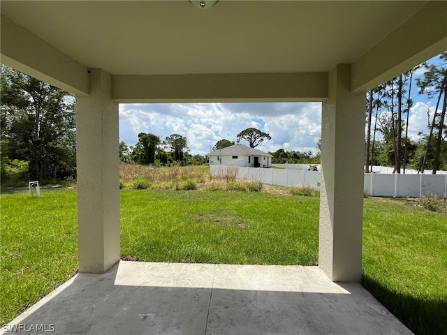 view of yard featuring a patio area