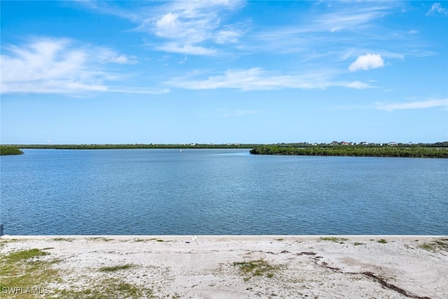 Listing photo 2 for 995 Caxambas Dr, Marco Island FL 34145