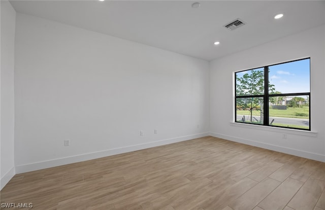 empty room featuring light hardwood / wood-style flooring