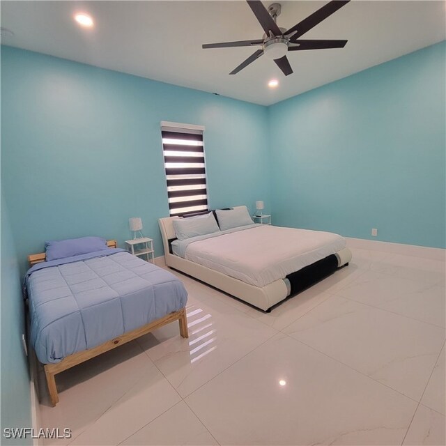 bedroom with ceiling fan