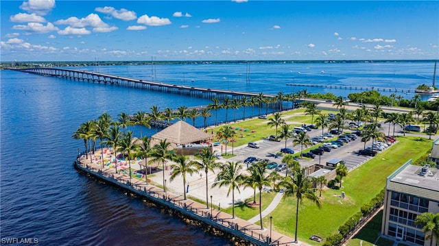 bird's eye view with a water view