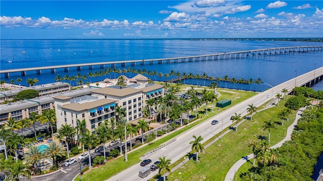 bird's eye view featuring a water view