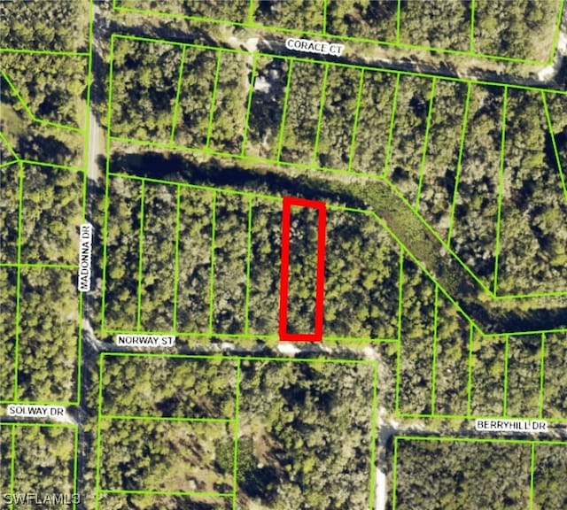 Listing photo 3 for 7200 Norway St, Webster FL 33597