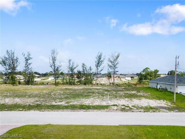 Listing photo 2 for 1808 NW 21st Ave, Cape Coral FL 33993