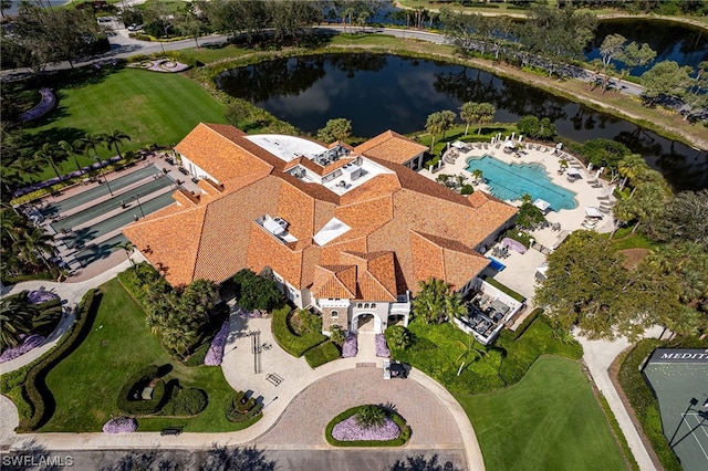 bird's eye view featuring a water view