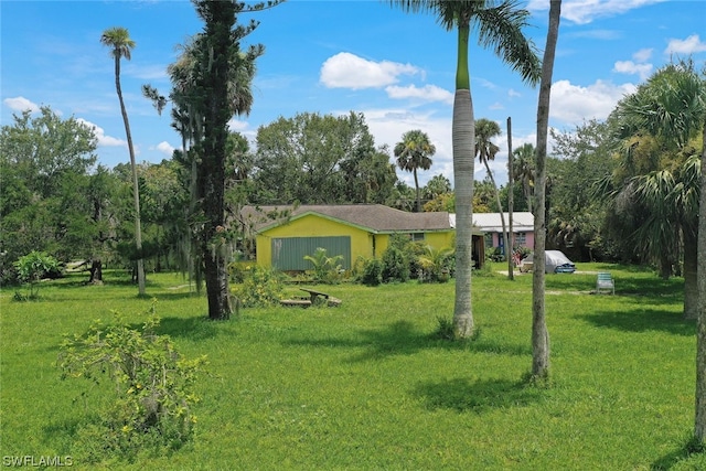 Listing photo 3 for 4844-4846 E Riverside Dr, Fort Myers FL 33905