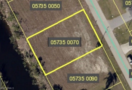 4136 NE 14th Pl, Cape Coral, FL 33909