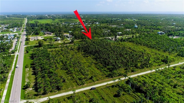 Listing photo 3 for 14900 Stringfellow Rd, Bokeelia FL 33922