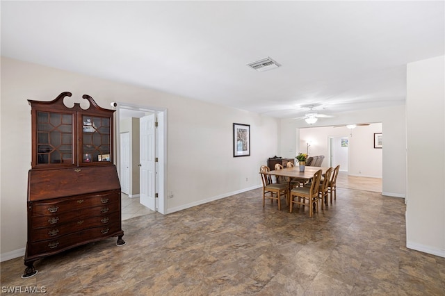 dining room with ceiling fan