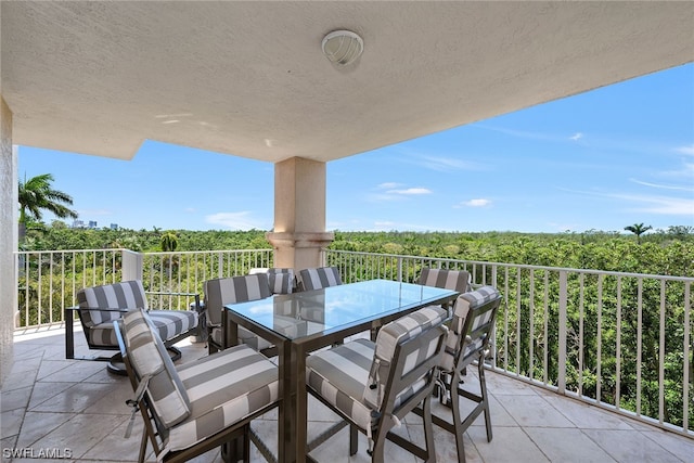 6597 Nicholas Blvd Unit 401, Naples, FL 34108 - photo 2