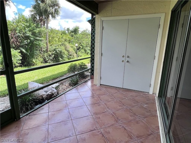 view of unfurnished sunroom