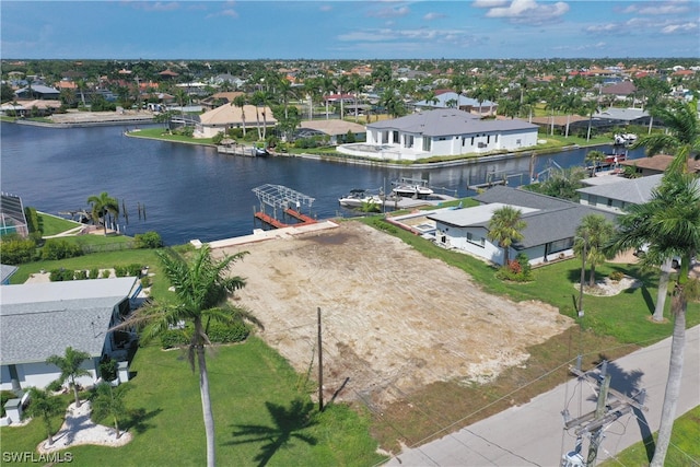 Listing photo 3 for 5362 Bayshore Ave, Cape Coral FL 33904