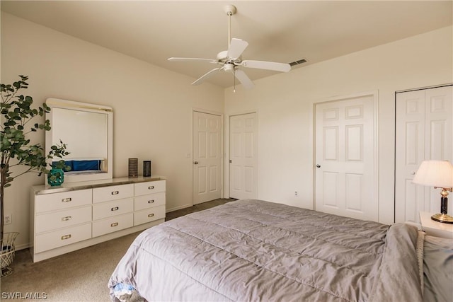 carpeted bedroom featuring ceiling fan