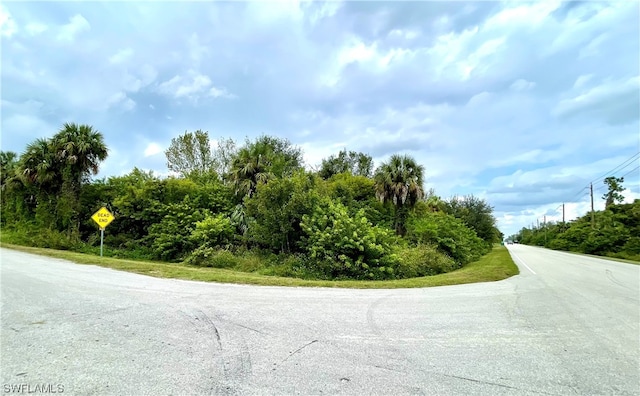 Listing photo 3 for XXX Everglades Blvd S, Naples FL 34117